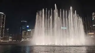 Dubai dancing fountain