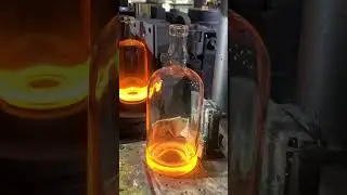 How are glass bottles made? Behind the scenes of high-end wine bottle production process!#valiant