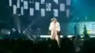 Britney Spears Can't Sing - Her REAL Voice