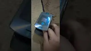 Motorola Razr V3i Insert Battery