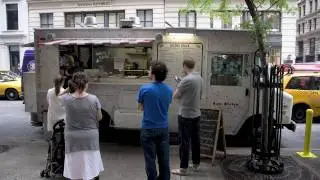 Mobile Food Vendors Using Social Media