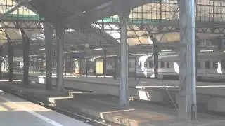 EP09-031 (wjazd) i EN57-807 (start) - WR.GŁ.