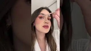 how I achieve a &ldquo;wet&rdquo; makeup look🤍 #makeup