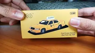Ford Crown Victoria NYC taxi 1/64 | 596 model