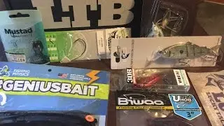 Распаковка коробки с приманками LUCKY TACKLE! BASS XL, май 2016 г.