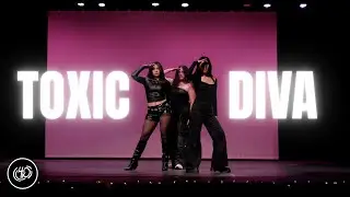 [KPOP IN SCHOOL]  Britney Spears / Beyonc&eacute; - Toxic / Diva Dance Cover 댄스커버 | SNOWY 2025 | 4K DANCE