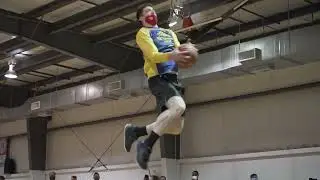 Pro Dunker Dan Gross dominates DUNK CONTEST 2021