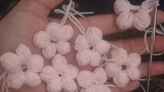 making cruchet puff flower 🌸