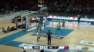 Hunter Mickelson dobija wsadem #PLKPL