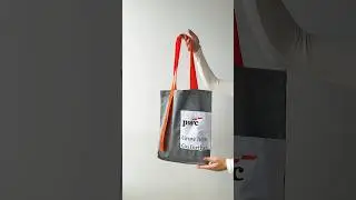 🔥 Pop of Color! Tote Bag with Bright Orange Handles 👜 #ColorfulBag #OrangeTrend #StyleGoals