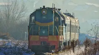 Тепловоз ЧМЕ3-4588+ДР1А-209 з привітною бригадою слідує маршрутом