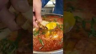 How ITALIANS Eat Eggs!