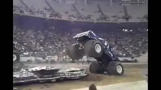 Traces Of Death 4 - Monster Truck Accident