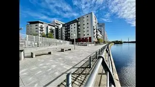 Glasgow. Fabulously Spacious One Bedroom Apartment Overlooking Clyde Estuary.