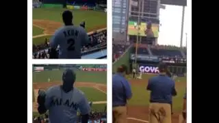 Akon Showing Love To Miami Marlins