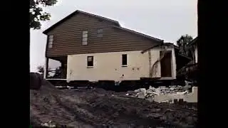 1020 Friendly Way S. House Barge/Move (St. Petersburg, FL)
