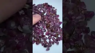 #afghanruby #roughruby #facetgraderuby #gemstonelovers #naturalrubies #gemrockauction #ruby
