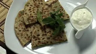 Matar ka Parantha