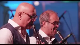 Bigband & VIENNA CLARINET CONNECTION