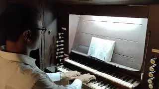 The day thou gavest Lord is ended played by Avinash Grubb