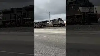 NS 1111, the barcode unit leads the ILBNS out of Long Beach CA. #norfolksouthern #trains
