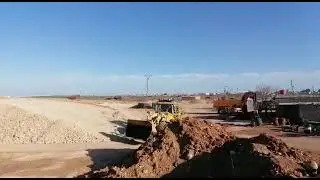 تركس كاتربيلر 966 سائق صغير إزالة المواد من تحت الفرازة / Loader CAT 966 the smallest loader driver