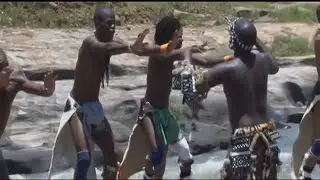 Izigi Zendoda - Ishumi Lamadoda Official Music Video