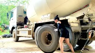 The fastest way to patch truck tires & tubes ! Trang repair girl