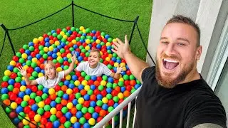 NAPUNILI SMO TRAMPOLIN LOPTICAMA