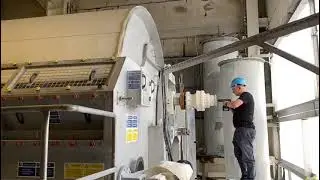 Turning a 45m&sup2; Drum on a Rotary Drum Vacuum Filter - Using a Battery Operated Hand-Drill