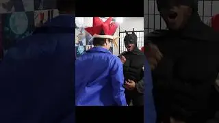 Бэтмен поднял палку