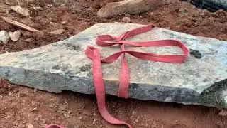 iniciando cascada de piedra natural y escalones  vardas  vancas patio proyecto de un año