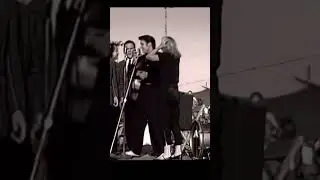 Don&rsquo;t Be Cruel - Elvis Presley,1956 Elvis was 21 on this stage! Elvis na sua juventude 21 anos! エルビス