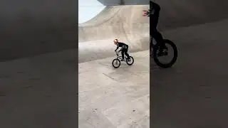 Can you name this pro BMX rider? 👀 #bmx #professional