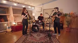 AndaMulA - &ldquo;Bird in the Sky&rdquo;  (Live Session) | Duo Voices & Viol&iacute;n & Guitar &ndash; Rock Folk /Indie
