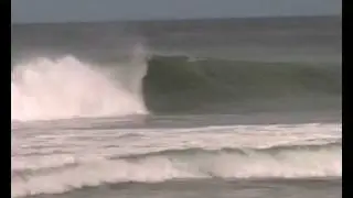 piha bar surfing