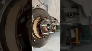 Замена подшипника колеса!