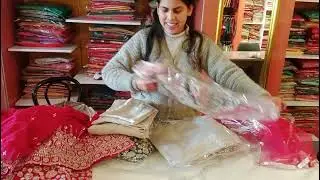 Sundar Sundar dresses aayi💓