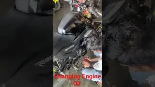 Changing Engine Oil in TVs Raider 125cc | TVS Raider 125cc oil Change #shorts #tvsraider125 #rider