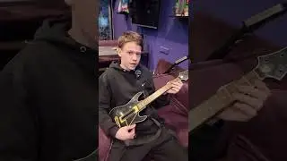 Виды гитар для Guitar Hero 🎸##игры #nintendo #ретрогейминг #guitarhero #playstation #shorts