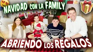 ABRIENDO LOS REGALOS DE NAVIDAD TODA LA FAMILY! PRIMER PAPÁ NOEL DE SOFÍA! @Bonbon Reich