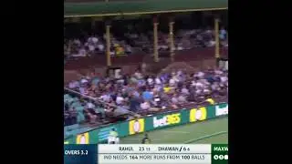 Shikhar Dhawan hit six on sweep shot 😱