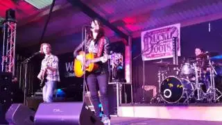 Sonia Leigh - Bar ( LIVE)