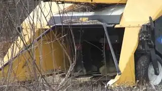 New Holland FR9090 Forage harvester - R&eacute;colte du saule
