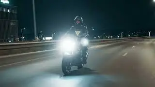 Kawasaki Z1000 | Running at night