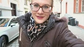MIT BRILLE IN DIE ARBEIT!