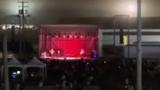 Tyler Farr.   Redneck crazy.  Big butler fair.   Drunk sucked voice forgot lyrics etc.  July 5 2025😡