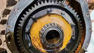 Снятие звездочки и главной передачи Caterpillar RD-4
