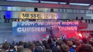 Kein Eingreifen n&ouml;tig: Die FCL-Megaparty verl&auml;uft gr&ouml;sstenteils ruhig