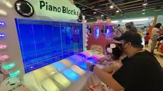 PLAYING PIANO BLOCKS WITH DADDY